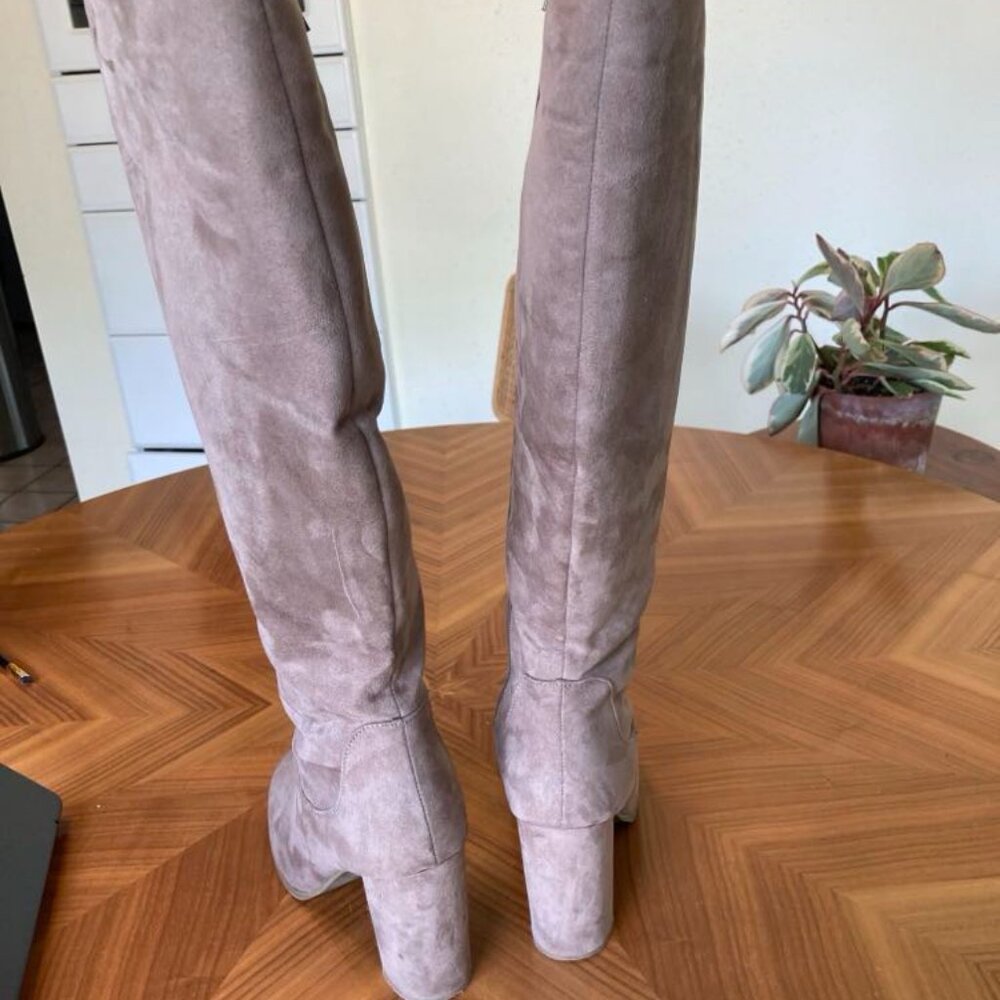 Boots - Picture 2 of 3